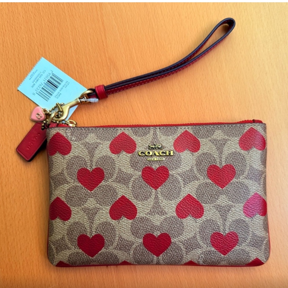 Coach Signature Tan and Apple Red Heart Wristlet NWT